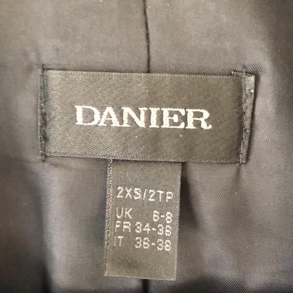Danier soft leather jacket - Picture 4 of 5